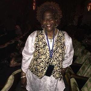 Meet your Posher, Gloria